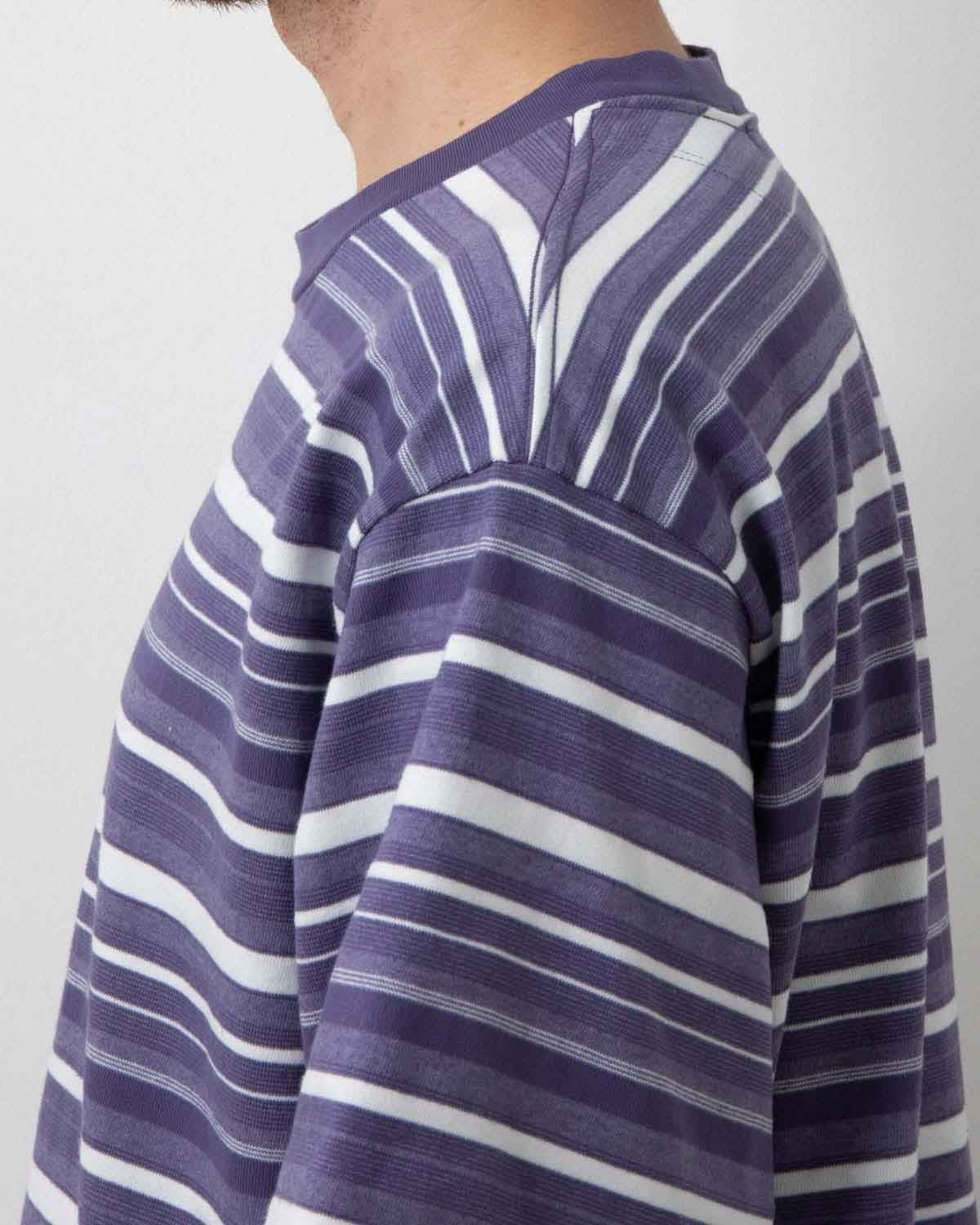 T SHIRT B