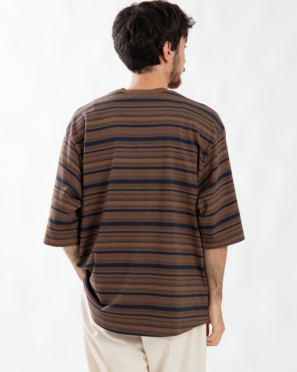 T SHIRT B