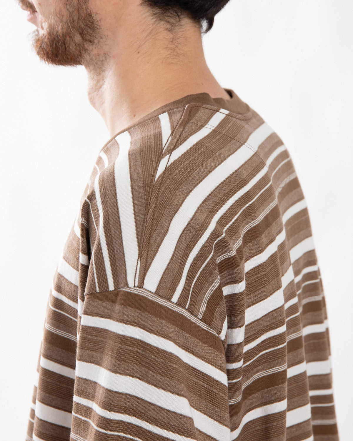 T SHIRT B