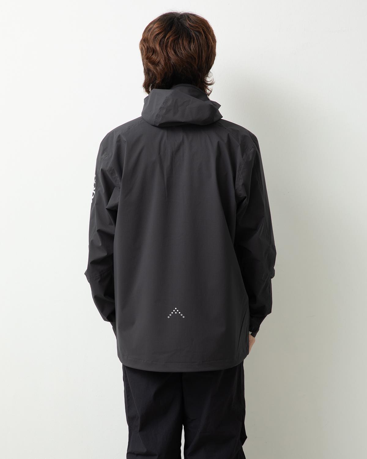 DOWNPOUR TRAIL LIGHT JACKET