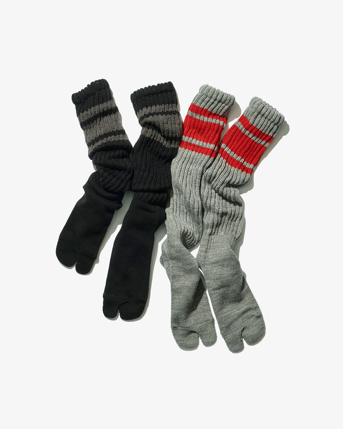 LONG LOOSE SOCKS