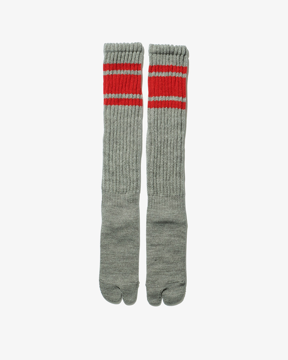 LONG LOOSE SOCKS