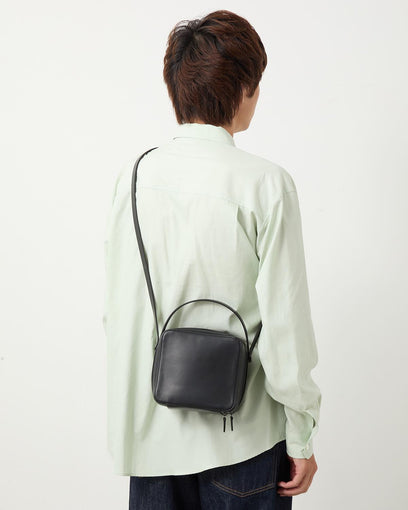 LEATHER SHOULDER BAG MADE BY AETA