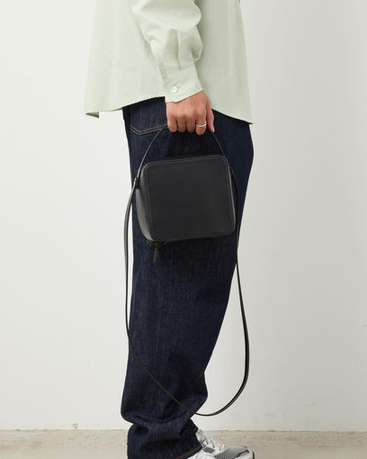 LEATHER SHOULDER BAG MADE BY AETA