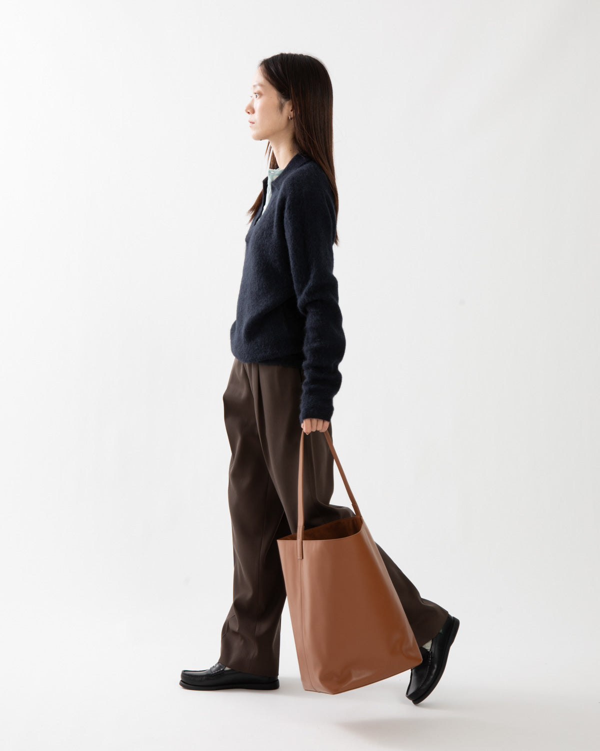 LEATHER SHOULDER BAG - M MADE BY AETA