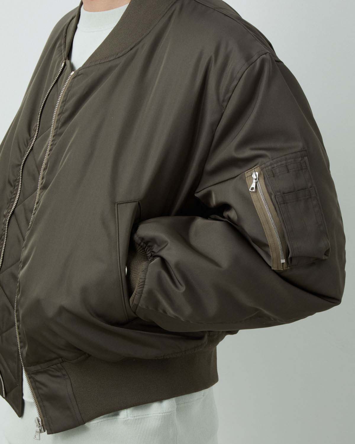HIGH DENSITY SILK TWILL FLIGHT BLOUSON