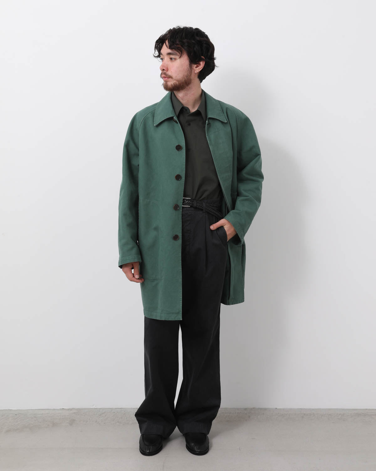 GARMENT-DYED ORGANIC COTTON HEAVY TWILL SHORT COAT
