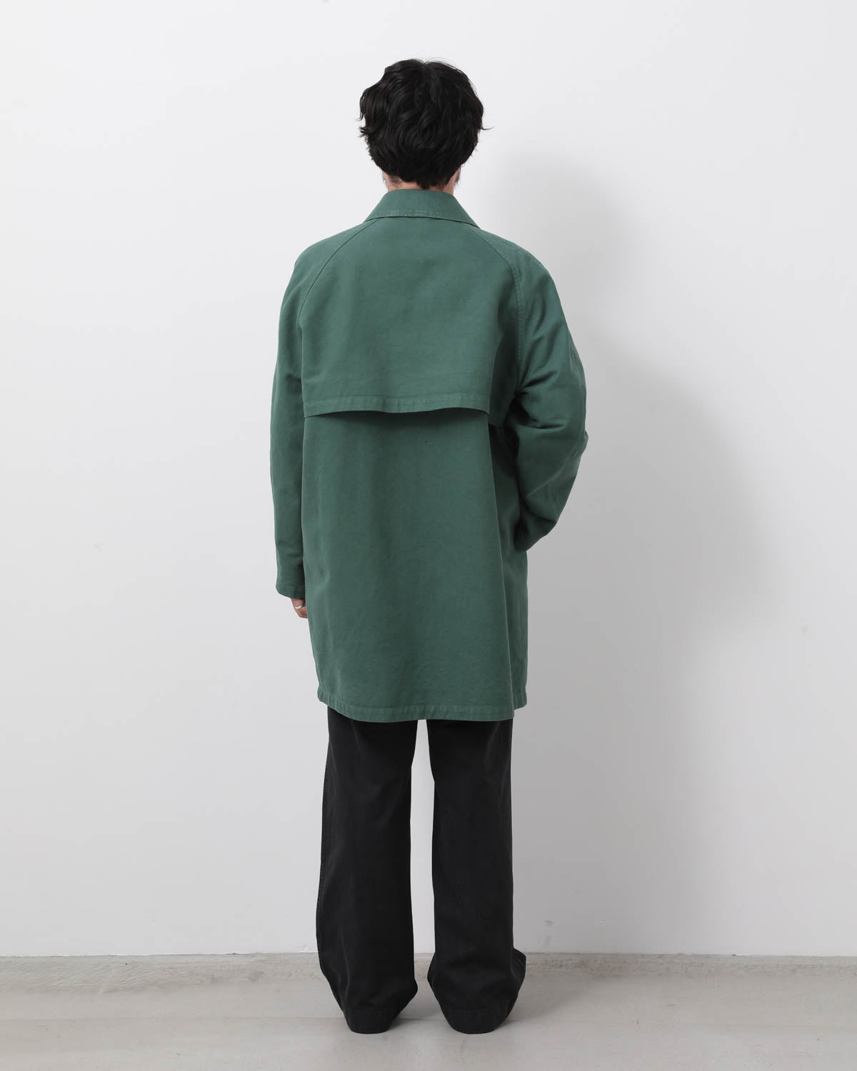 GARMENT-DYED ORGANIC COTTON HEAVY TWILL SHORT COAT