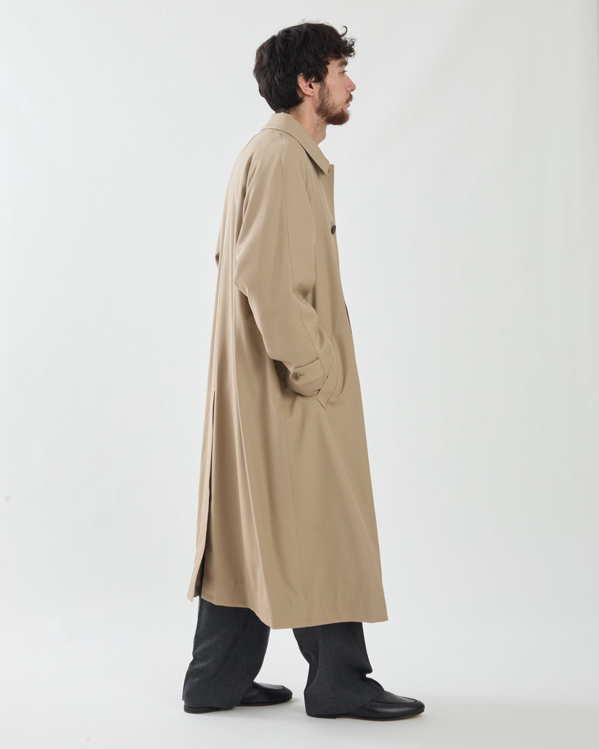 ULTRA FINE WOOL TWILL WOOL-LINED COAT