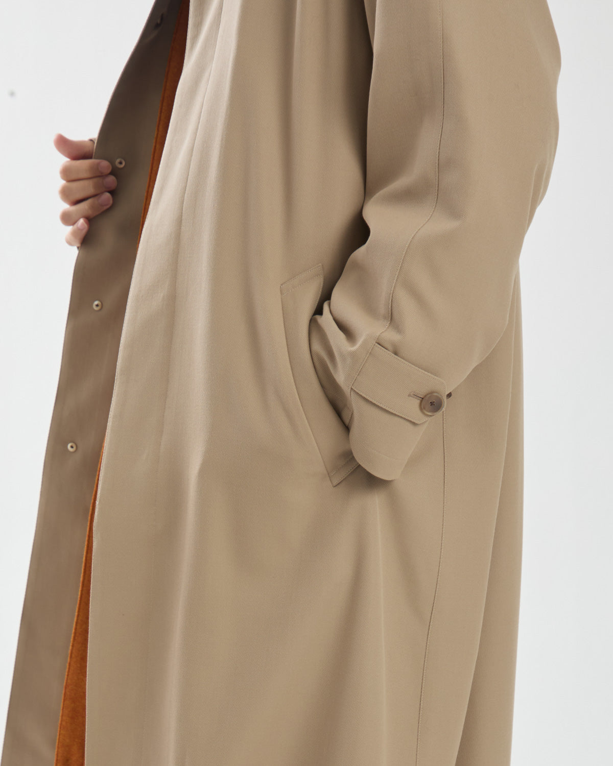 ULTRA FINE WOOL TWILL WOOL-LINED COAT