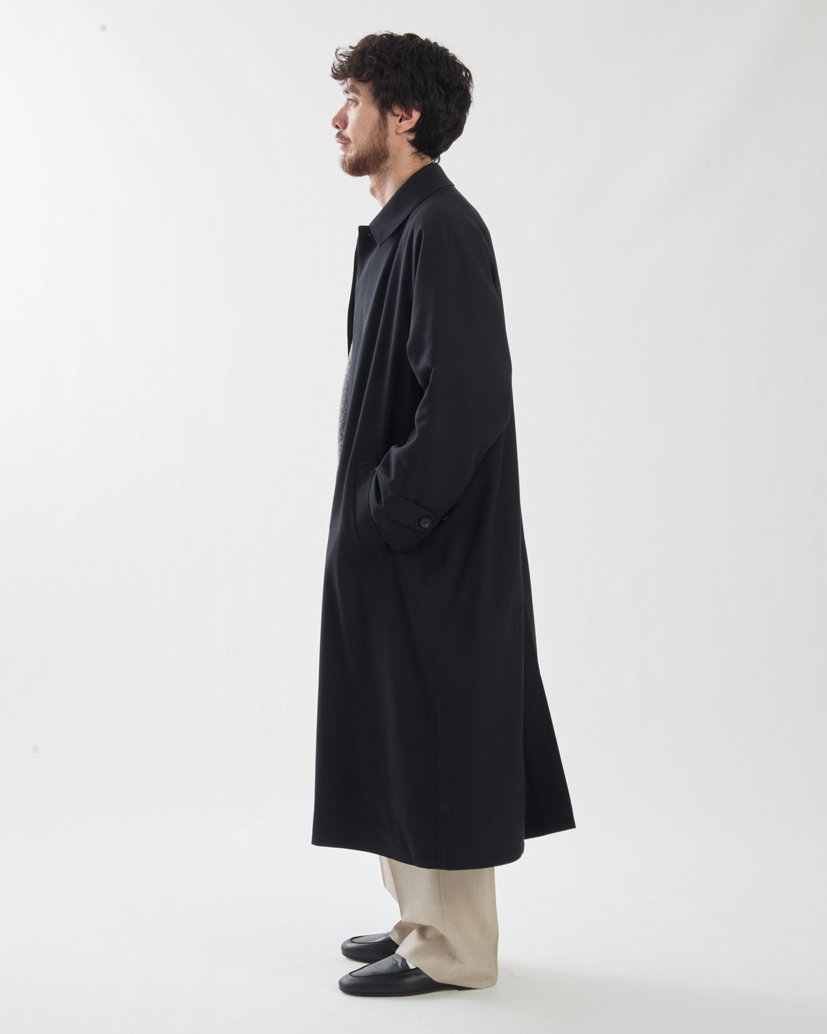 ULTRA FINE WOOL TWILL WOOL-LINED COAT