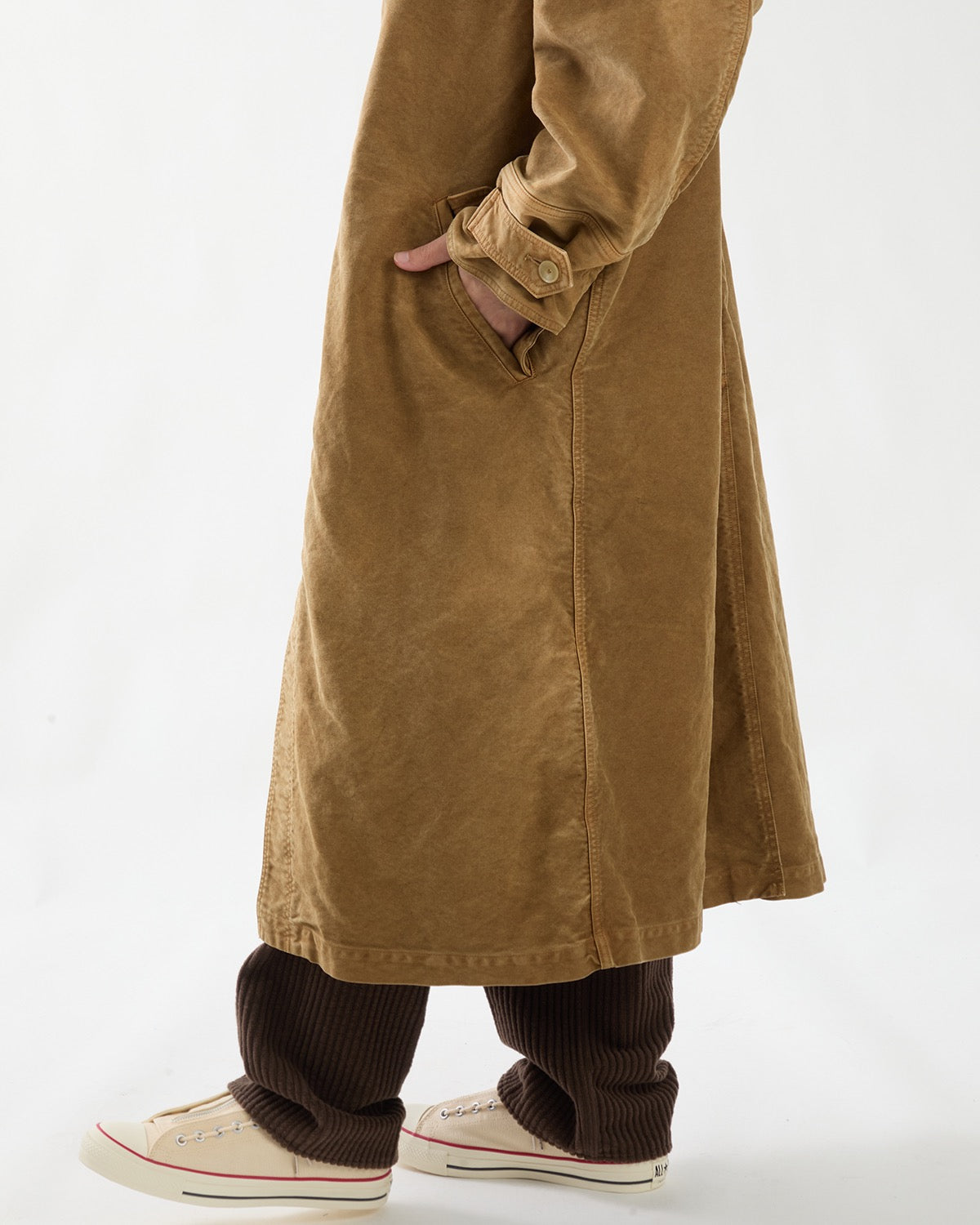 GARMENT-DYED ORGANIC COTTON HEAVY MOLESKIN COAT