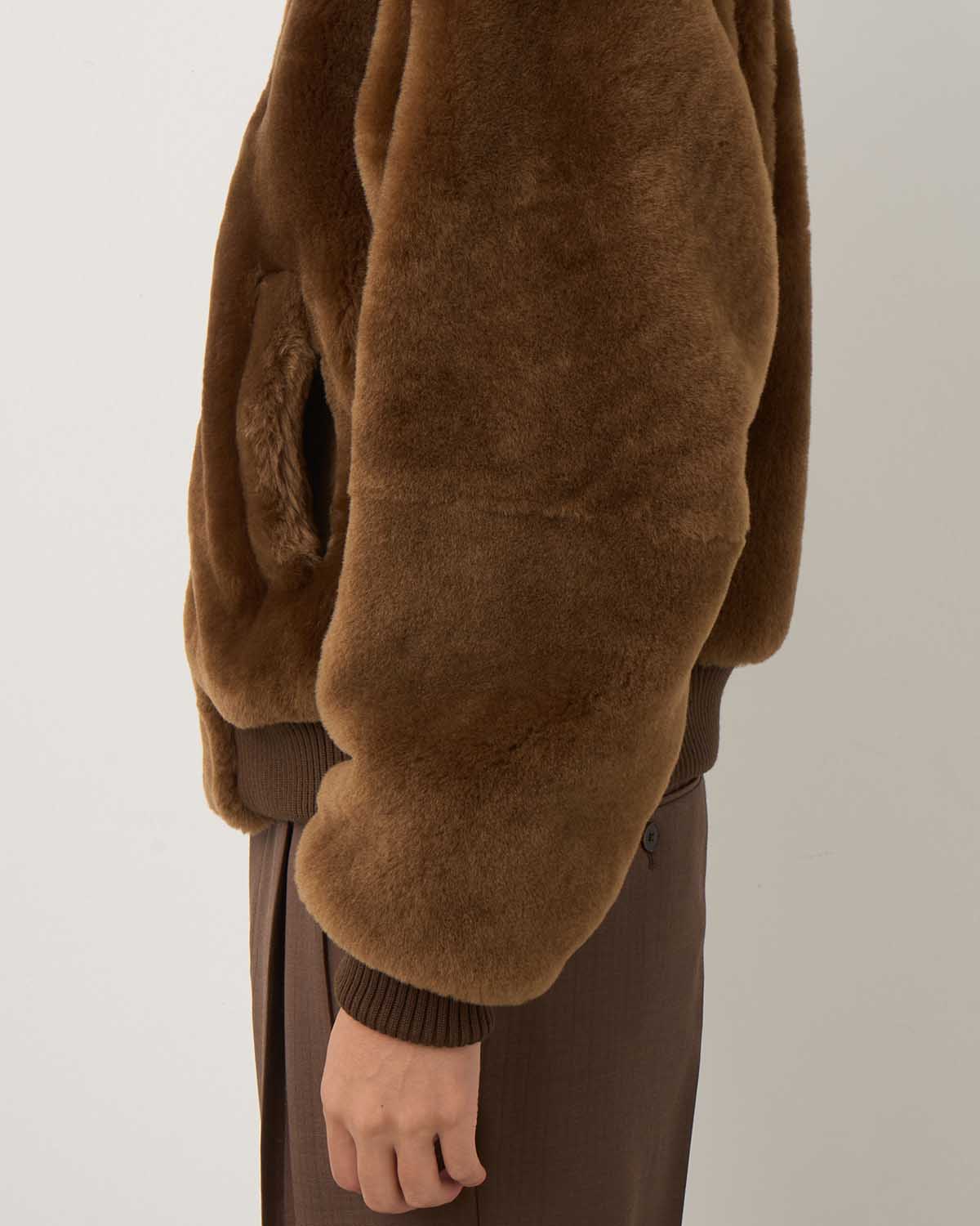 STRAIGHT MERINO MOUTON FUR ZIP BLOUSON