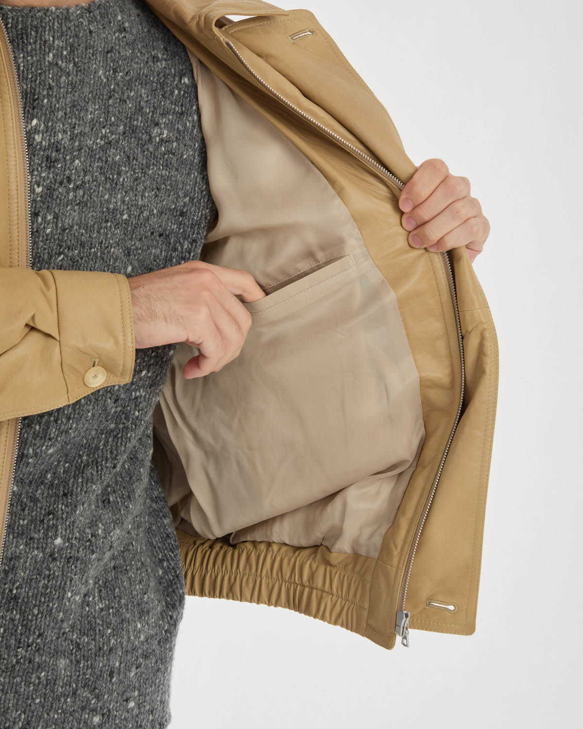 FINE CALF LEATHER DOWN BLOUSON