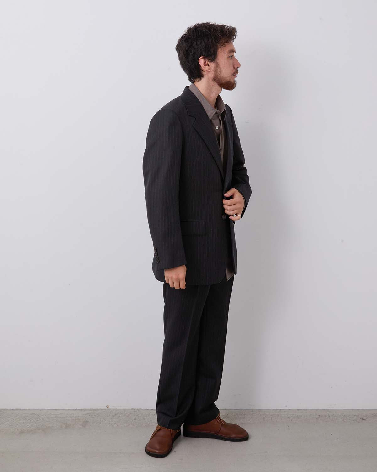 BLUEFACED WOOL TWO-TUCK SLACKS