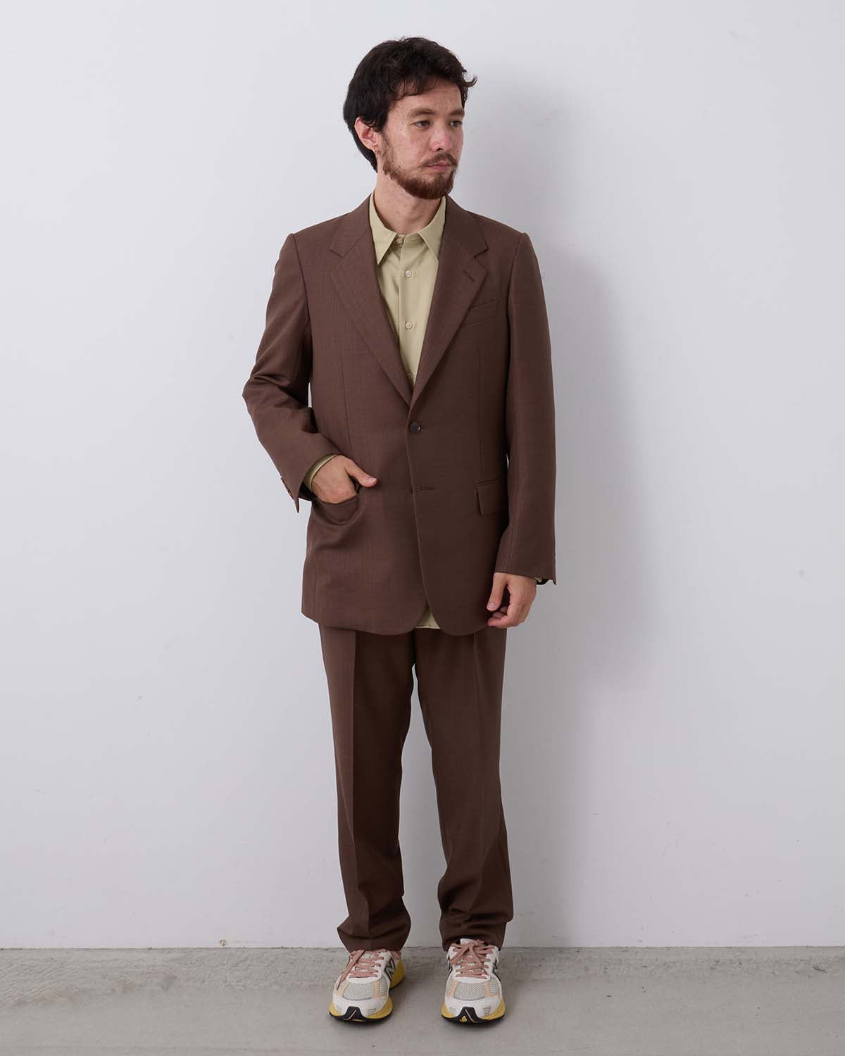 BLUEFACED WOOL TWO-TUCK SLACKS