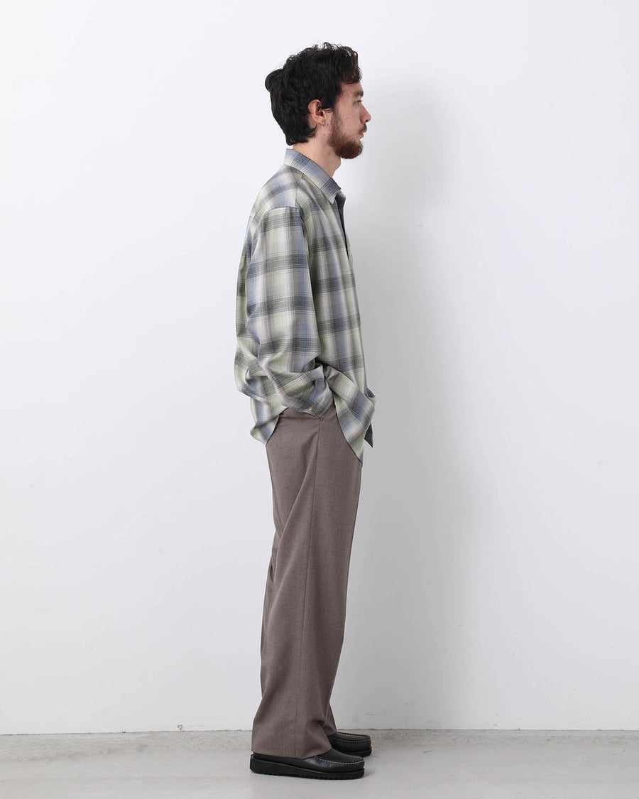 パンツ AURALEE SUPER LIGHT WOOL TWO-TUCK SLACKS SUPER LIGHT WOOL TWO-TUCK SLACKS - AURALEE Official Website
