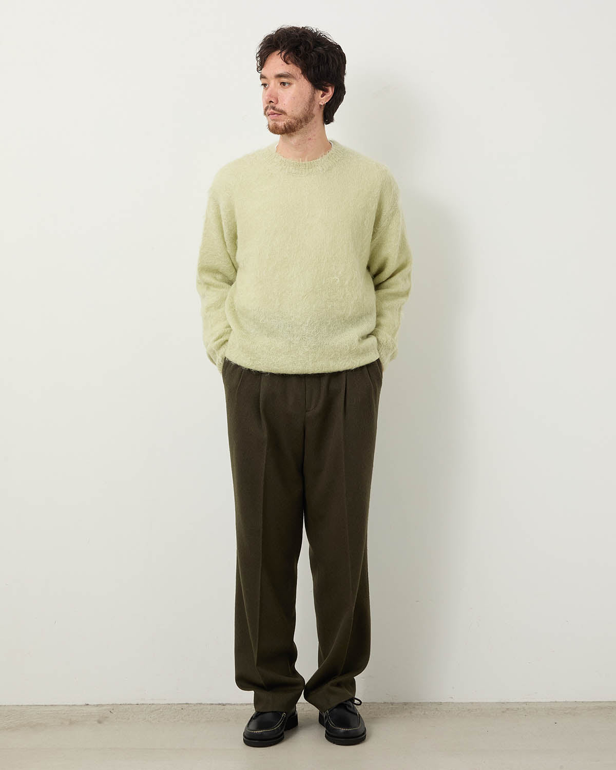 BABY CAMEL FLANNEL TWO-TUCK SLACKS