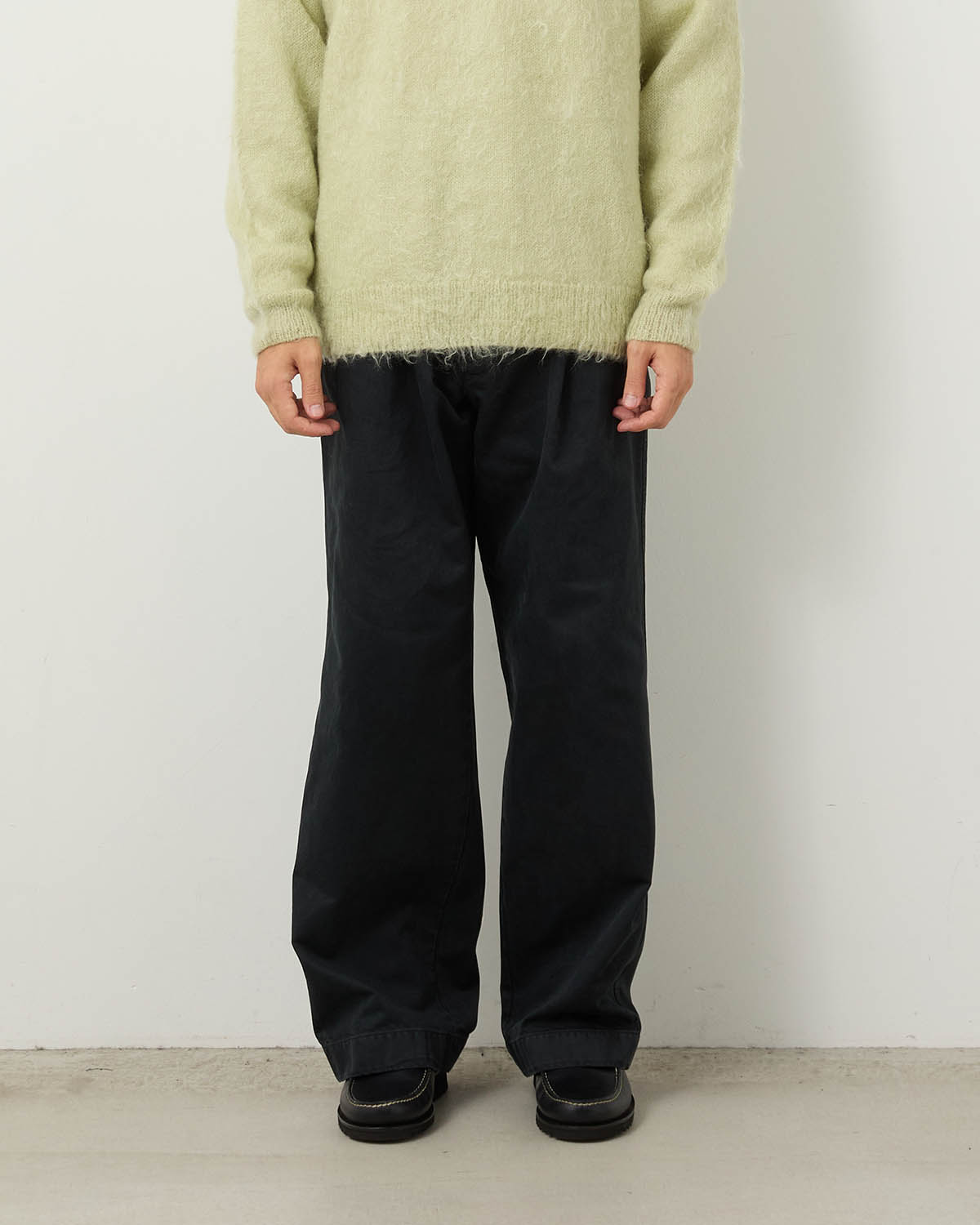 PRODUCT DYED FINX CHINO ONE-TUCK PANTS