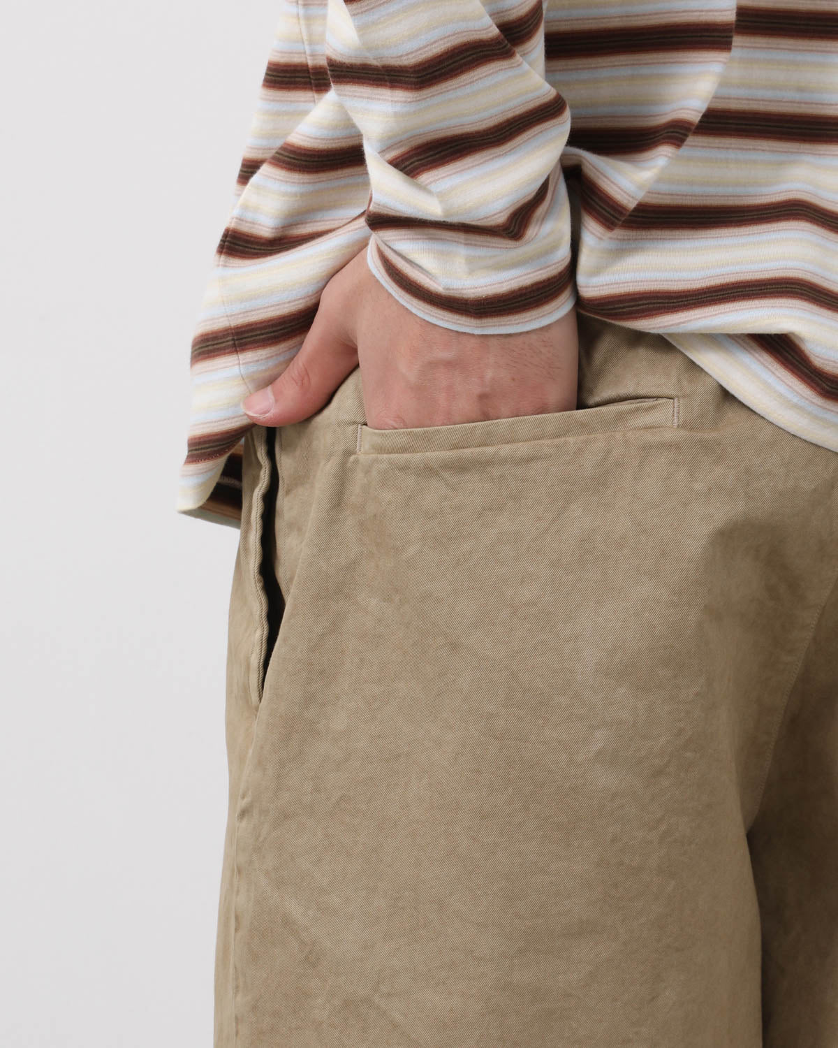 GARMENT-DYED FINX LIGHT CHINO SHORTS