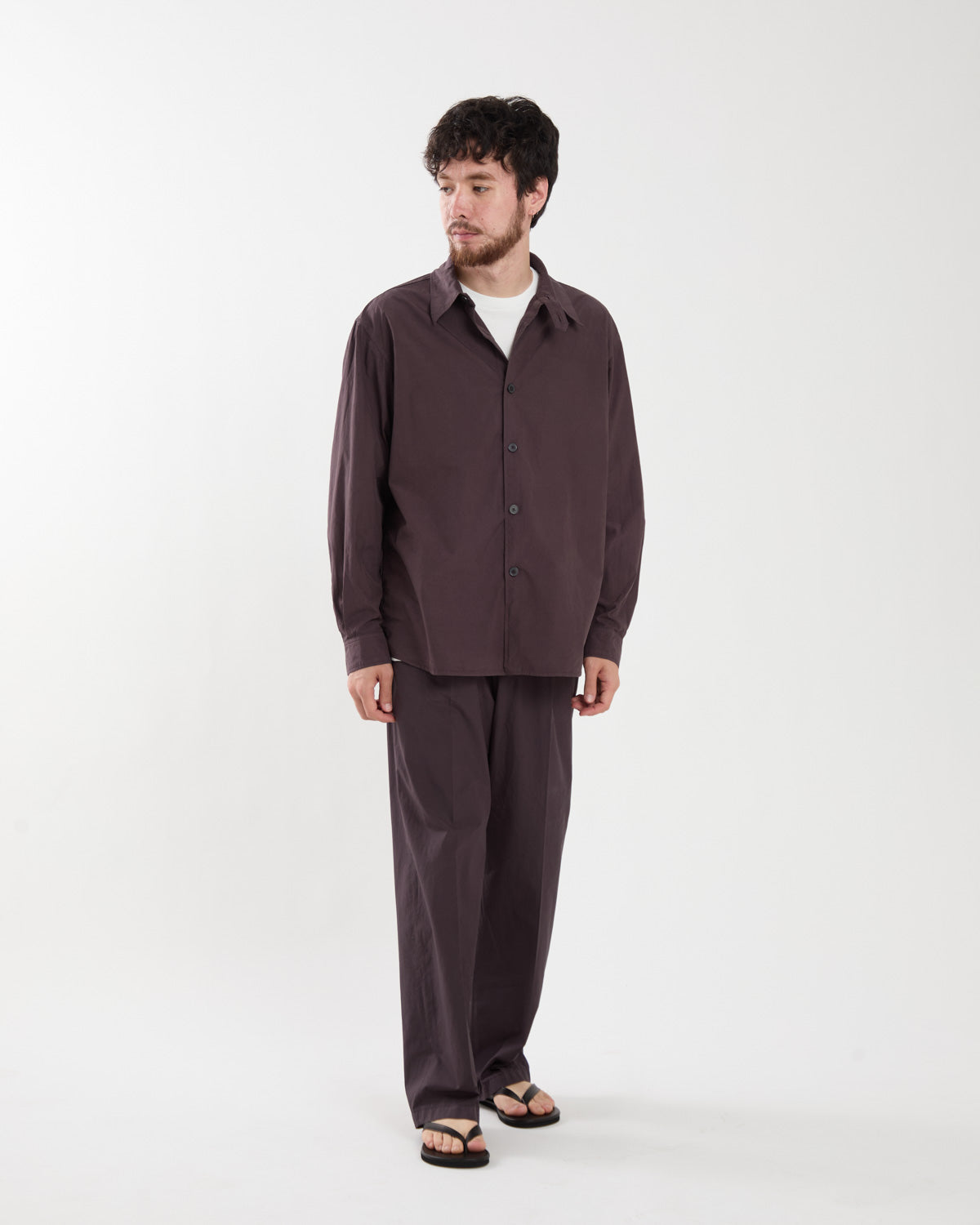 GARMENT-DYED FINX SHUTTLE WEATHER ONE-TUCK SLACKS