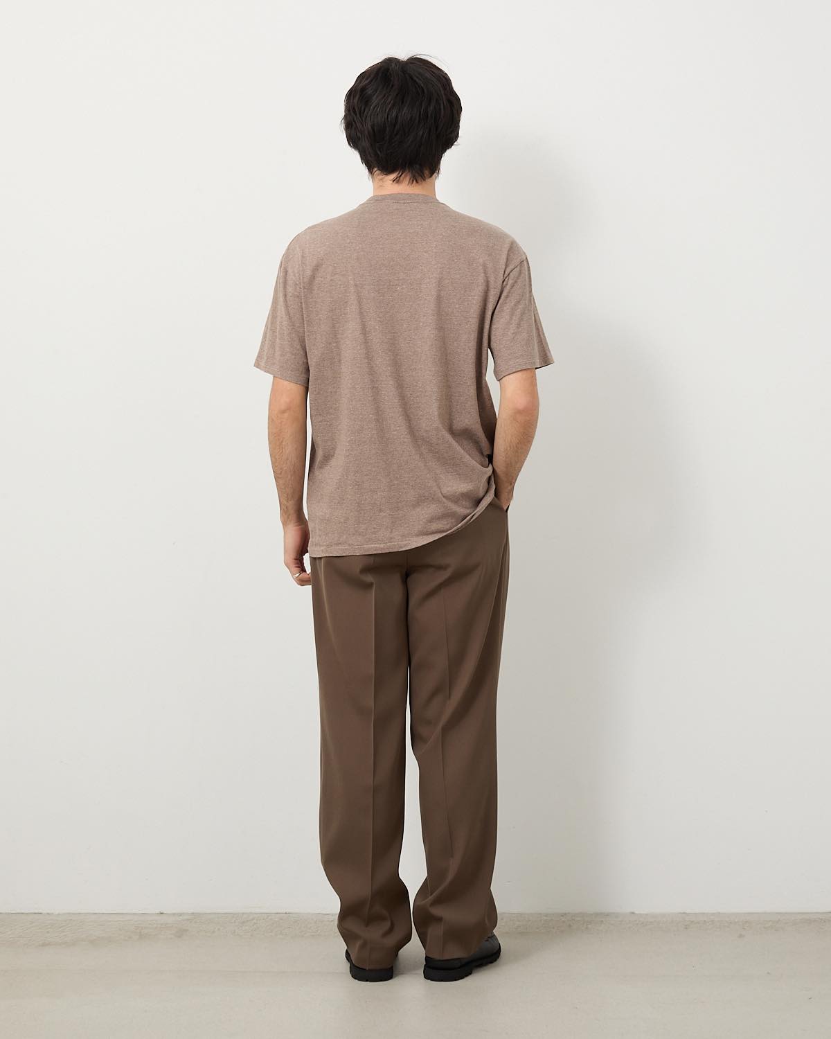 LIGHT WOOL MAX GABARDINE TWO-TUCK SLACKS