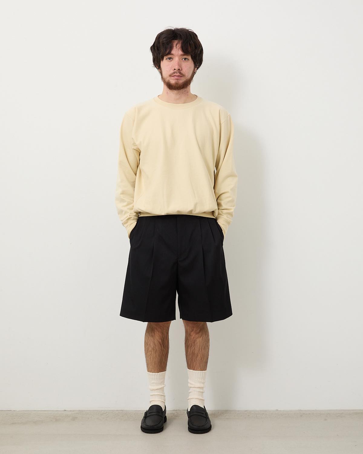 LIGHT WOOL MAX GABARDINE SHORTS