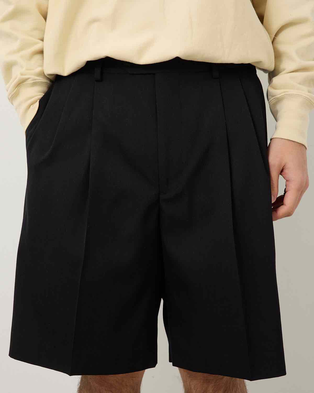 LIGHT WOOL MAX GABARDINE SHORTS