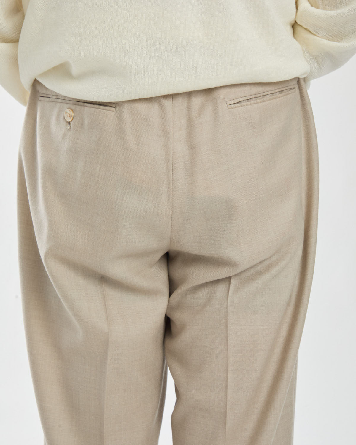 SUPER LIGHT WOOL TWO-TUCK SLACKS