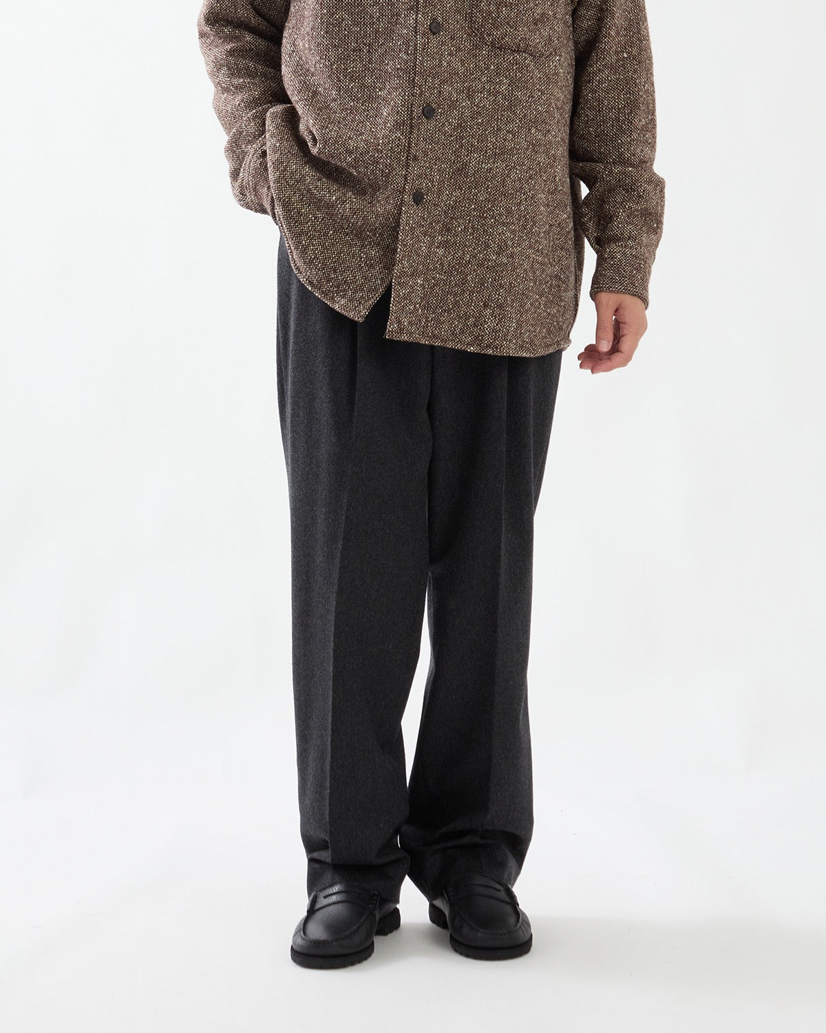 CASHMERE MOLESKIN TWO-TUCK SLACKS