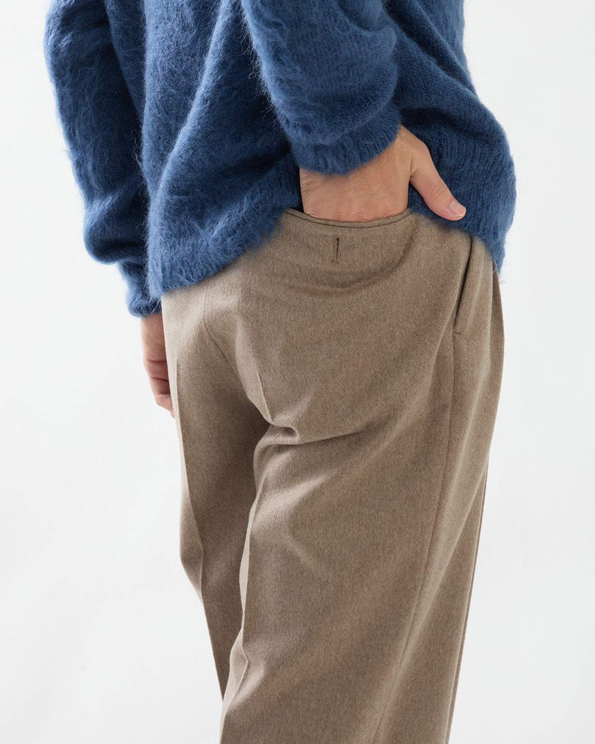 CASHMERE MOLESKIN TWO-TUCK SLACKS