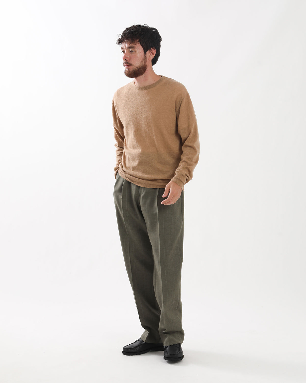 BLUEFACED WOOL TWO-TUCK SLACKS