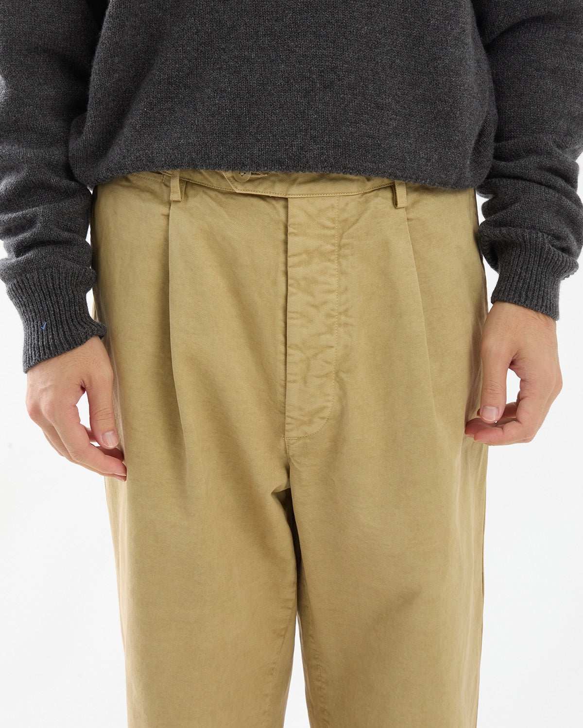 GARMENT-DYED FINX CHINO ONE-TUCK WIDE PANTS