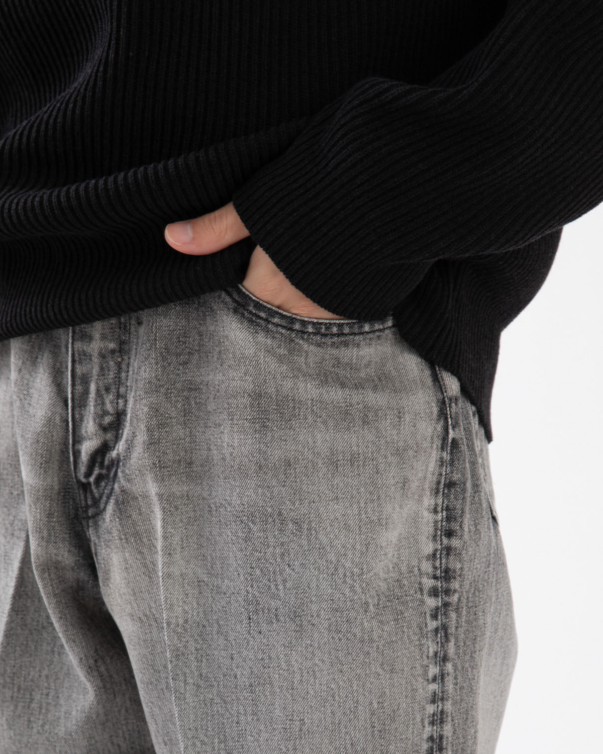 FADED HEAVY DENIM CENTRE-PLEATED PANTS