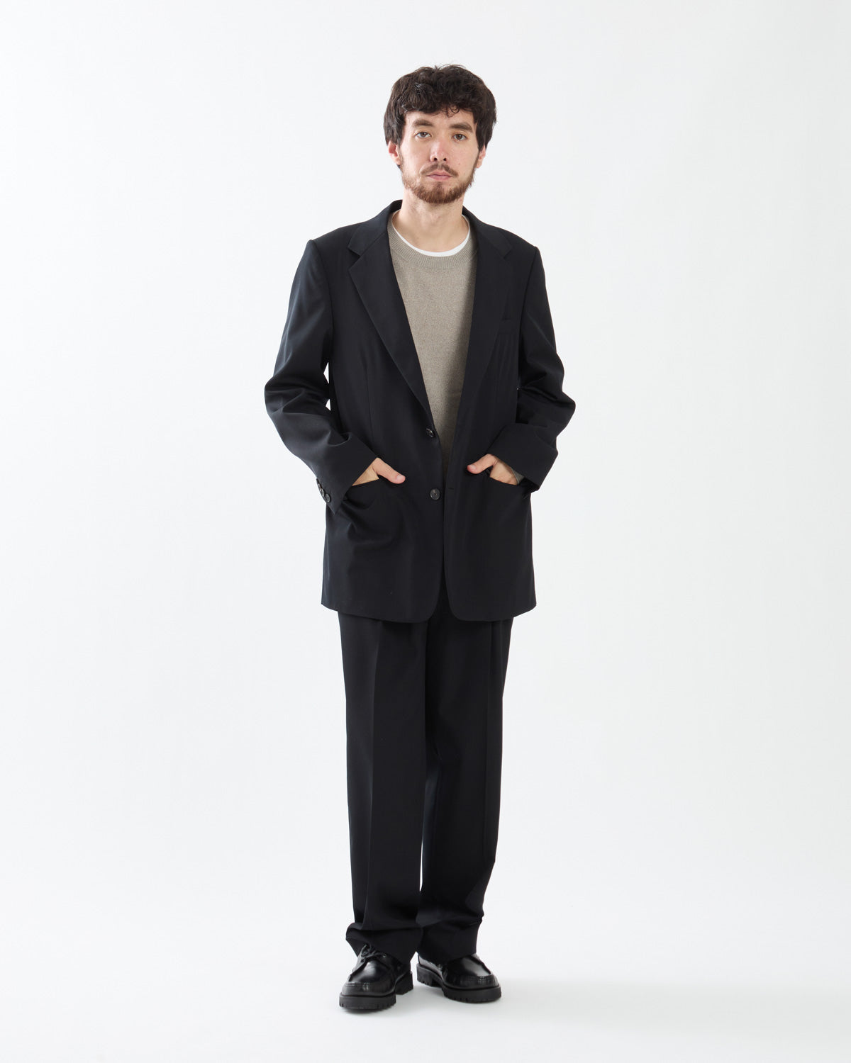 LIGHT WOOL MAX GABARDINE TWO-TUCK SLACKS