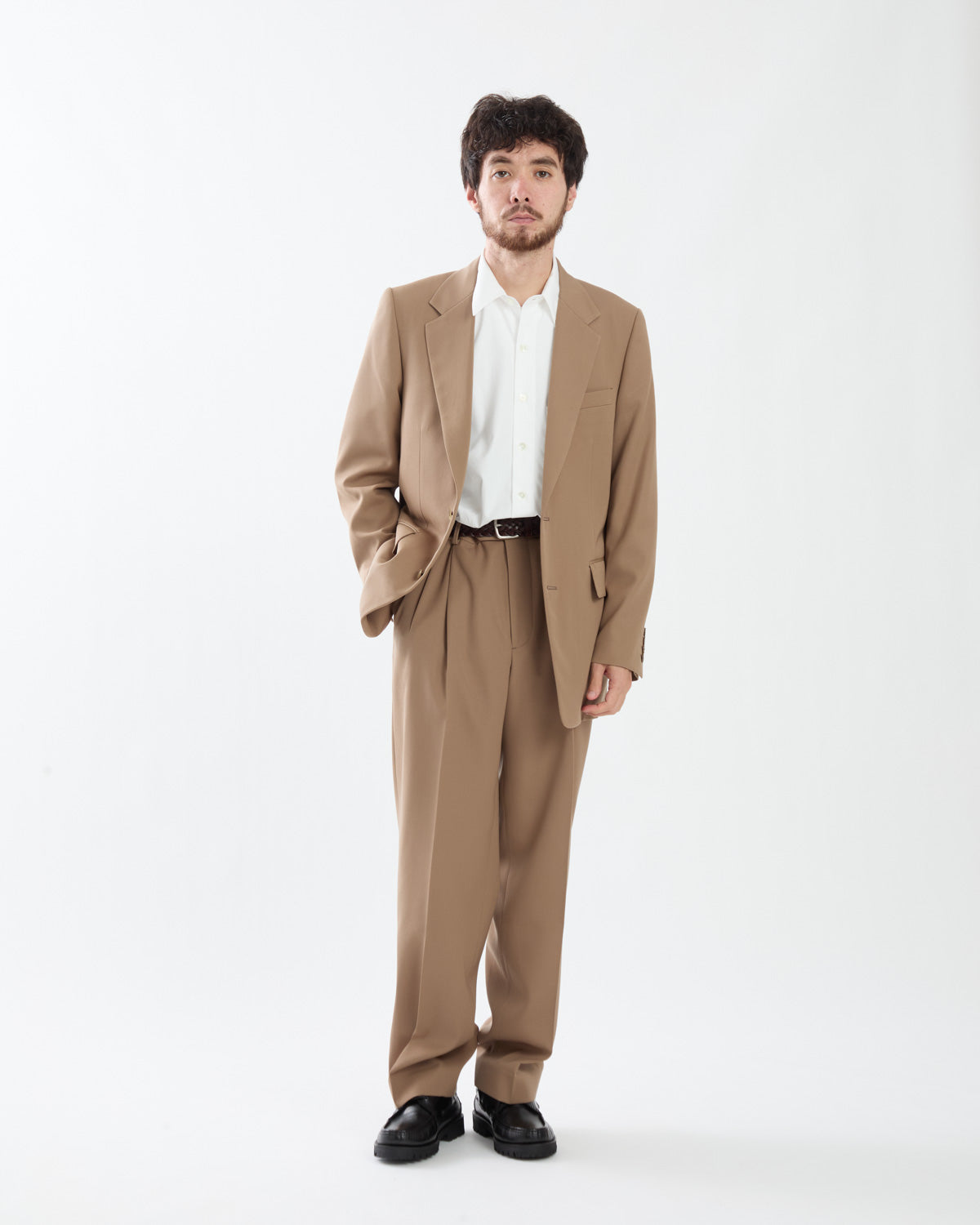 LIGHT WOOL MAX GABARDINE TWO-TUCK SLACKS