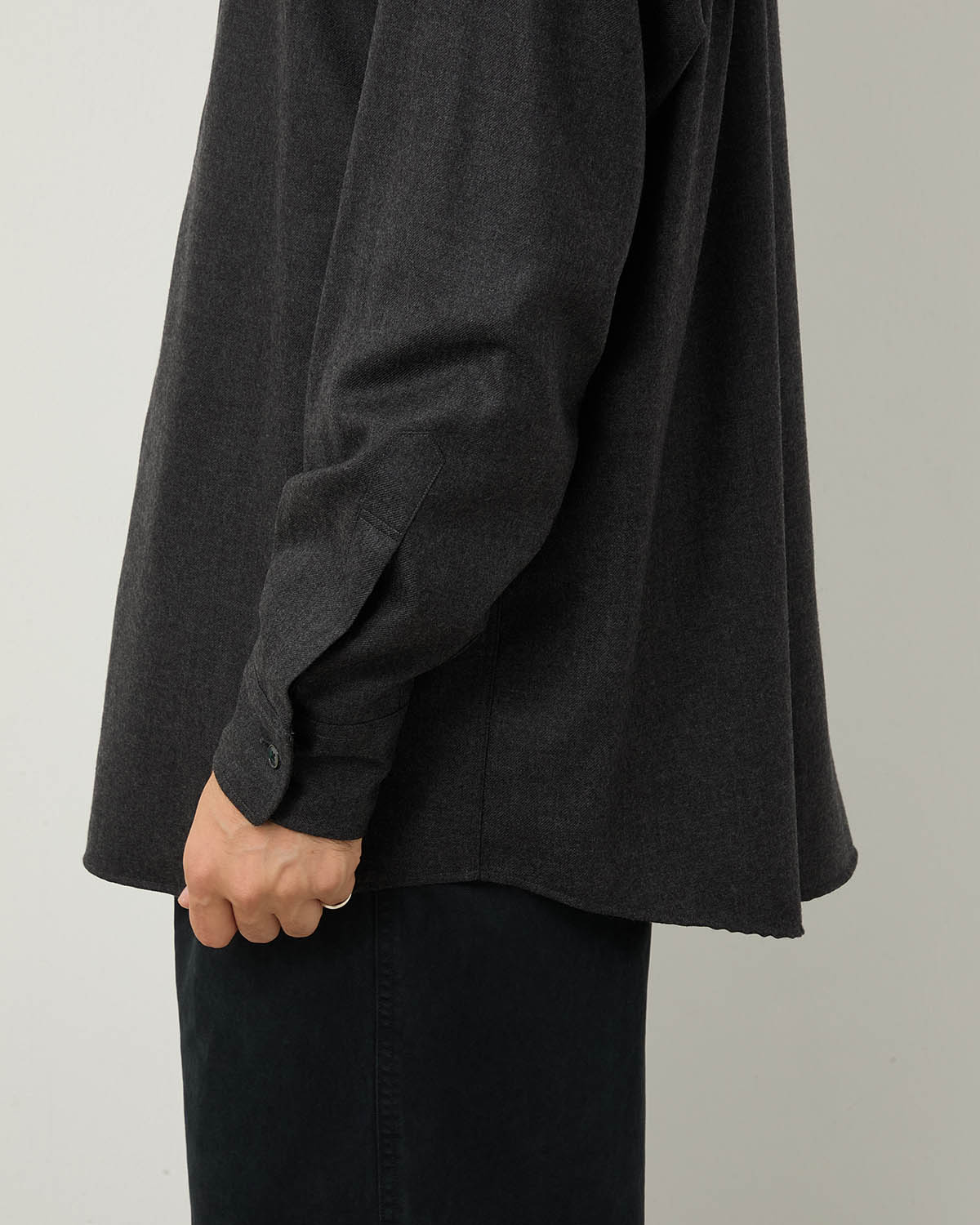 SUPER LIGHT WOOL SHIRT