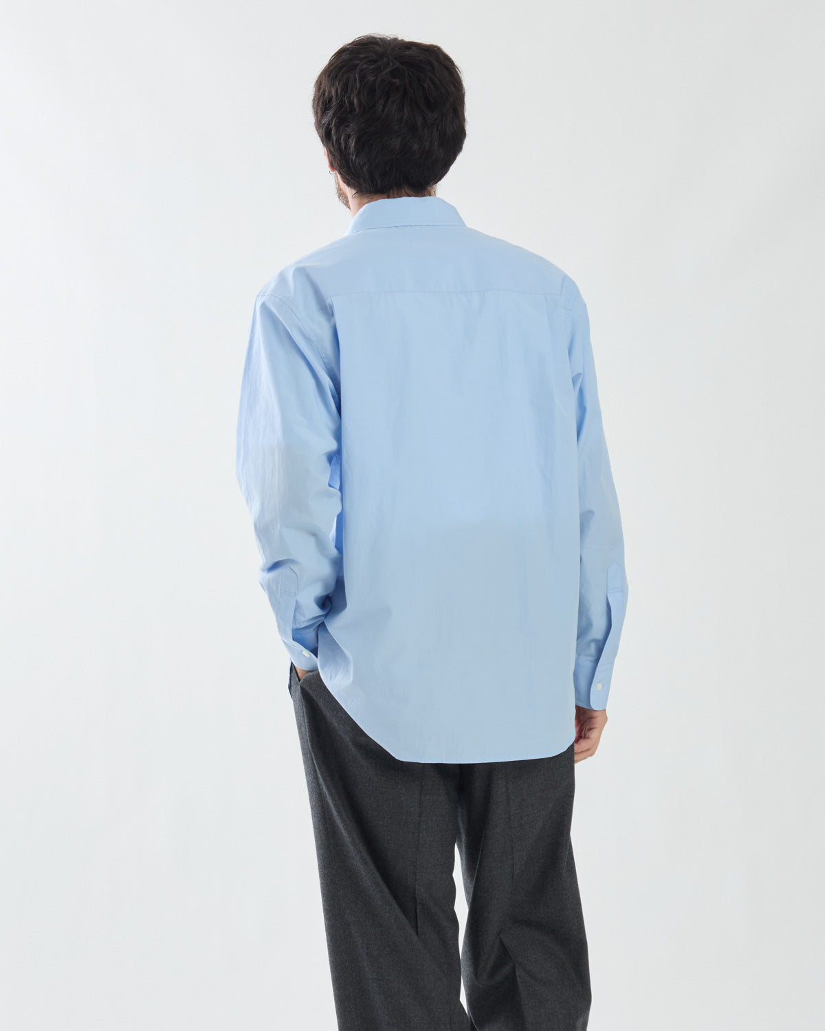 FINX LIGHT WEATHER CHAMBRAY SHIRT