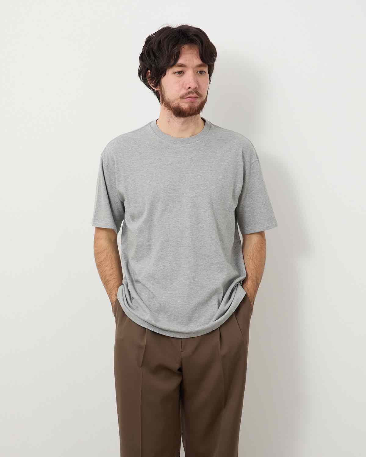 SEAMLESS CREW NECK TEE