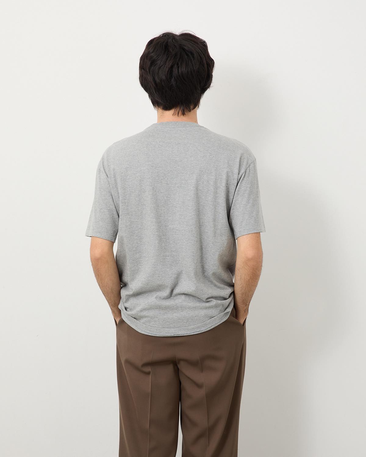 SEAMLESS CREW NECK TEE