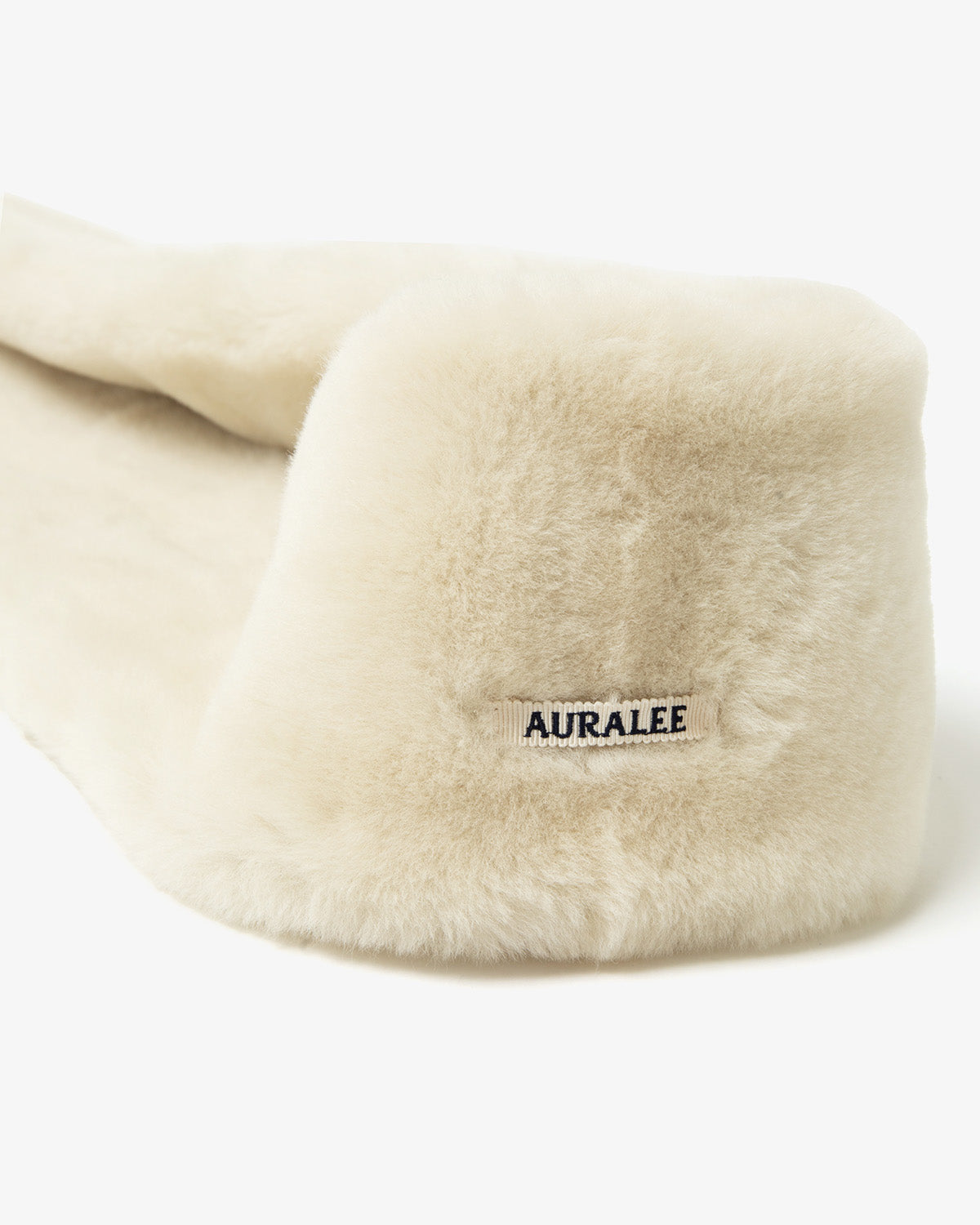 STRAIGHT MERINO MOUTON FUR STOLE