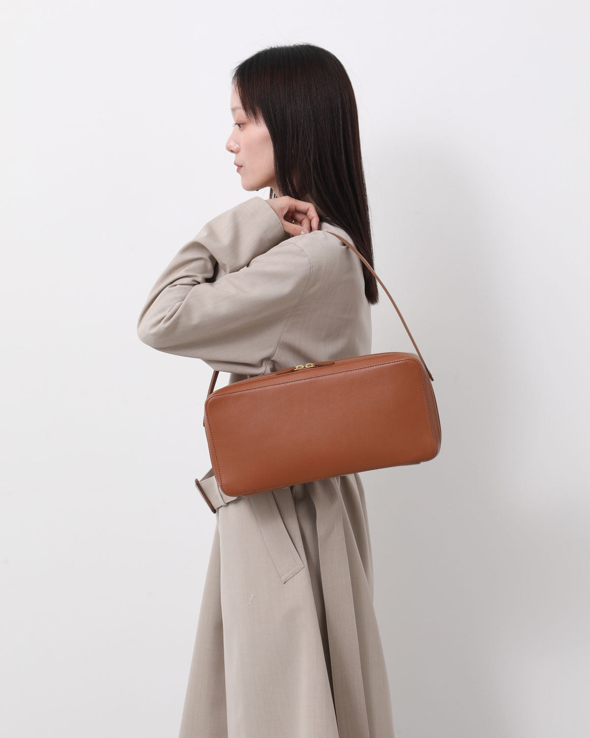 LEATHER SQUARE BAG MADE BY AETA