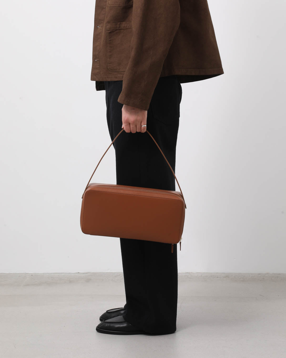 LEATHER SQUARE BAG MADE BY AETA