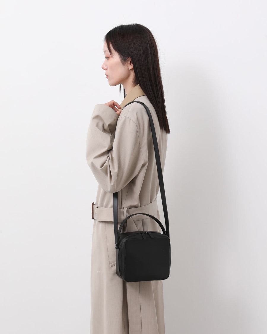 LEATHER SHOULDER BAG MADE BY AETA – COVERCHORD