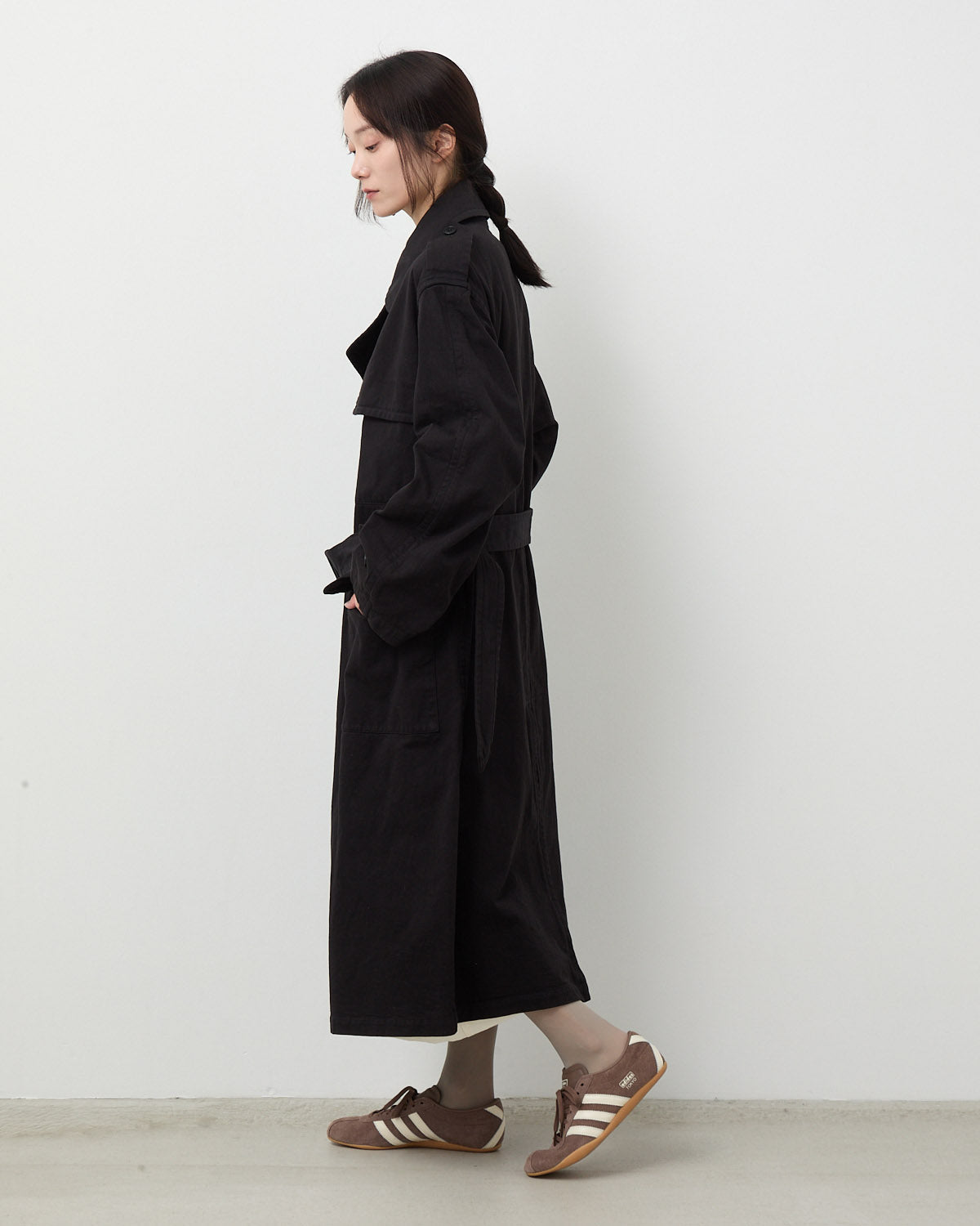 GARMENT-DYED TEXTURED CHINO COAT (WOMEN'S)