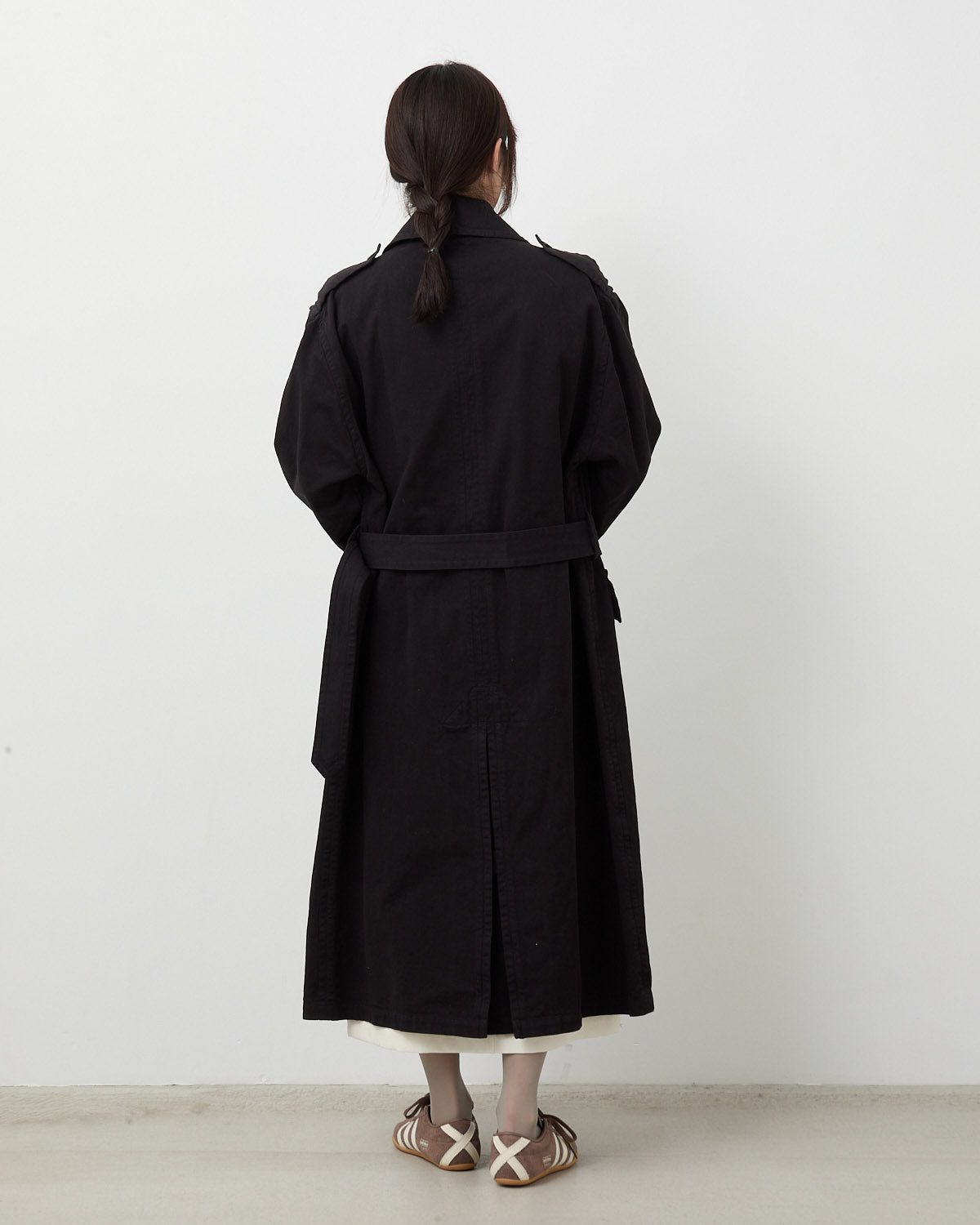 GARMENT-DYED TEXTURED CHINO COAT (WOMEN'S)