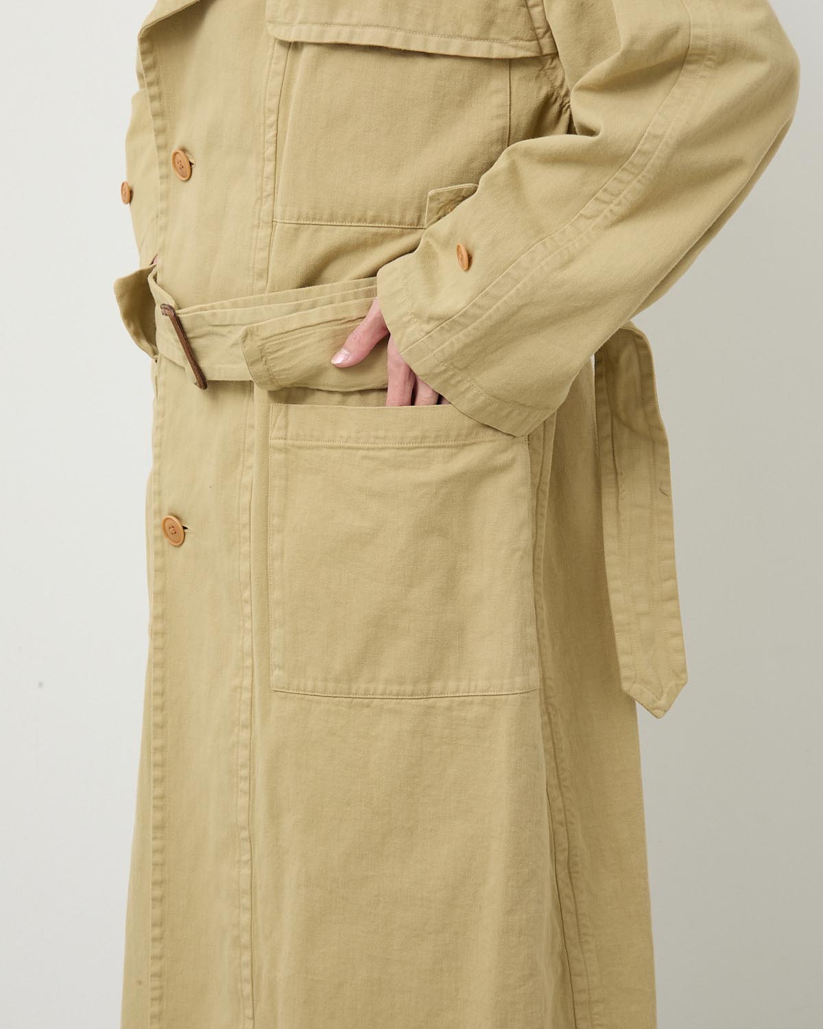 GARMENT-DYED TEXTURED CHINO COAT (WOMEN'S)