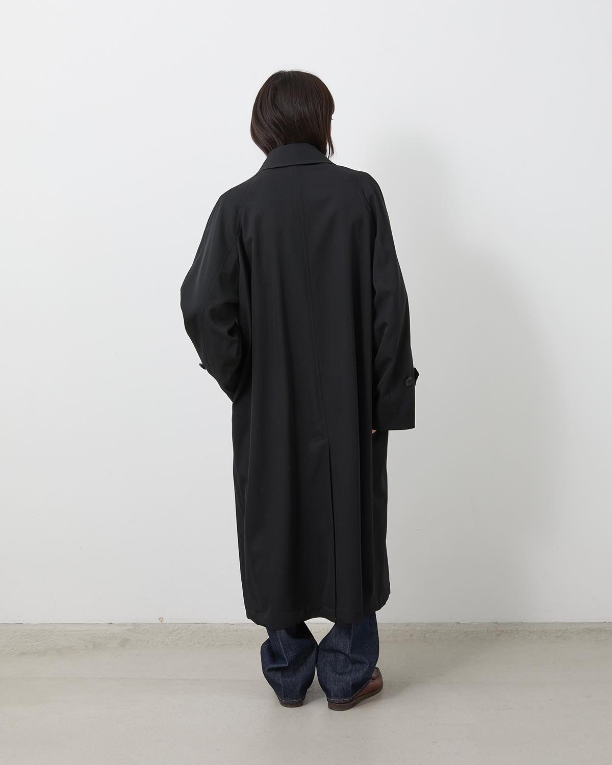 LIGHT WOOL MAX GABARDINE COAT (WOMEN'S)