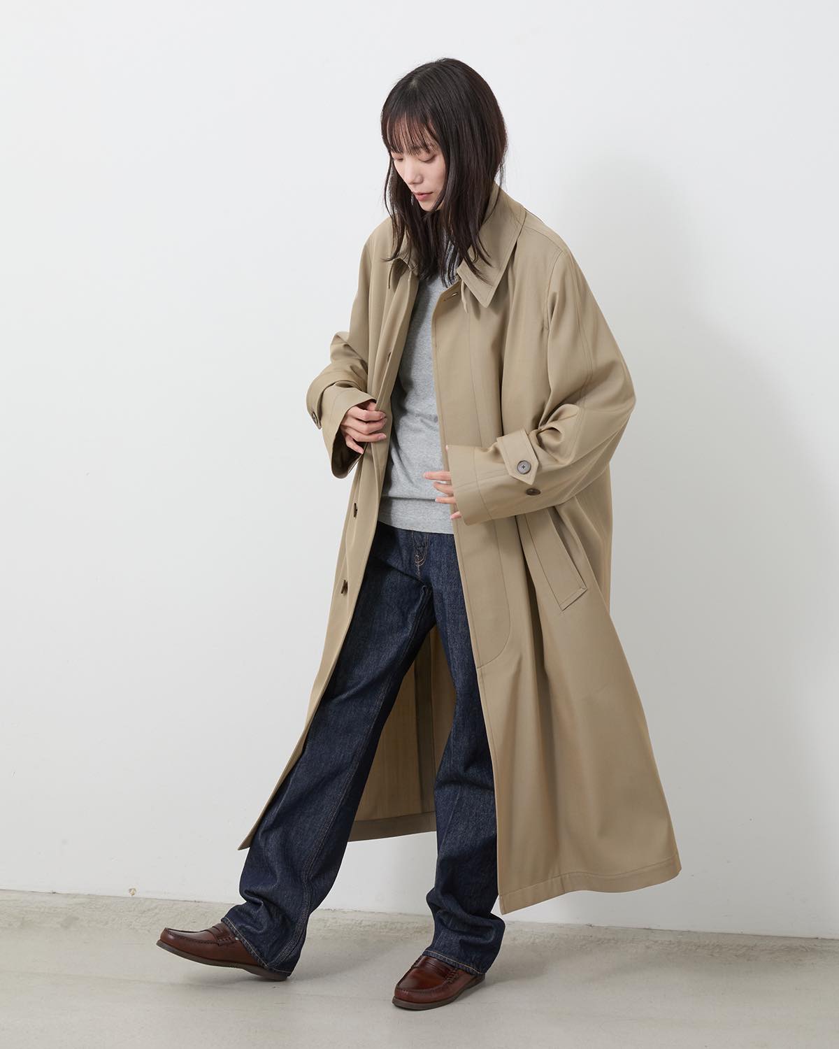 LIGHT WOOL MAX GABARDINE COAT (WOMEN'S)