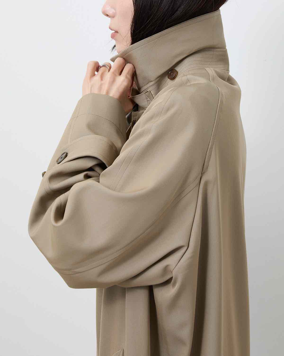 LIGHT WOOL MAX GABARDINE COAT (WOMEN'S)